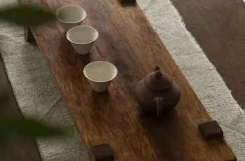 18. Bộ Bàn Trà Đẹp – Điểm Nhấn Sang Trọng Cho Phòng Khách Hiện Đại